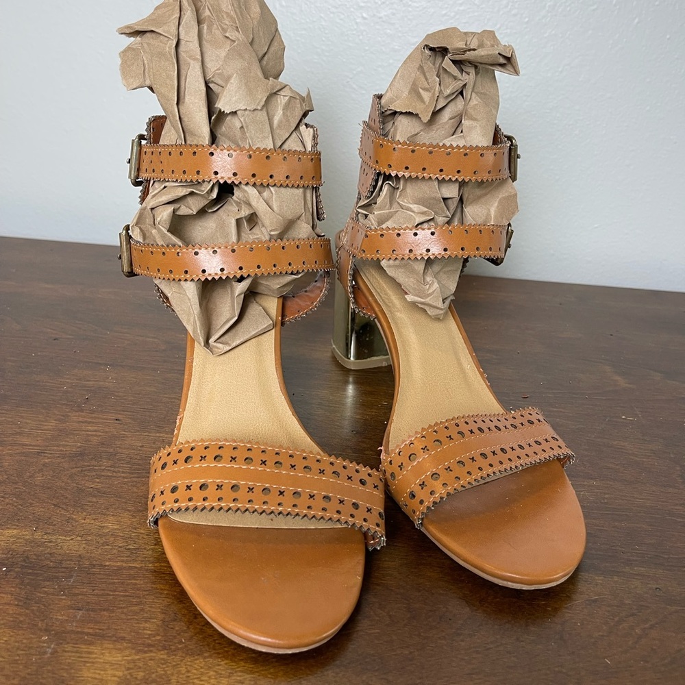 Women’s JustFab Brown Ankle Strap Sandals With Gold Chunky Heel (size 7.5)